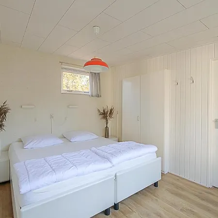 Duinland 251 - 6 Persoons Vakantiehuis